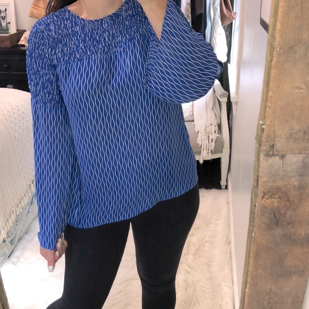 Michael Michael Kors small blue & white smocked top